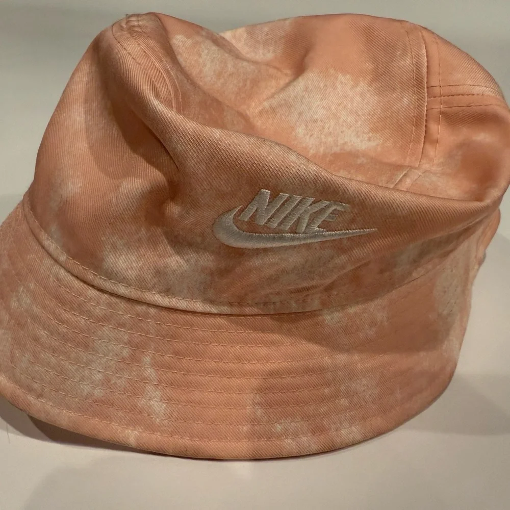 Nike Coral Tie-Dye Bucket Hat